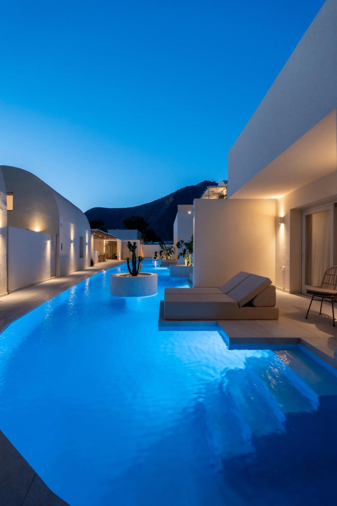 Heyday Luxury Suites Perissa  Exteriör bild